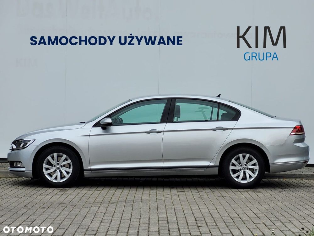 Volkswagen Passat - 4