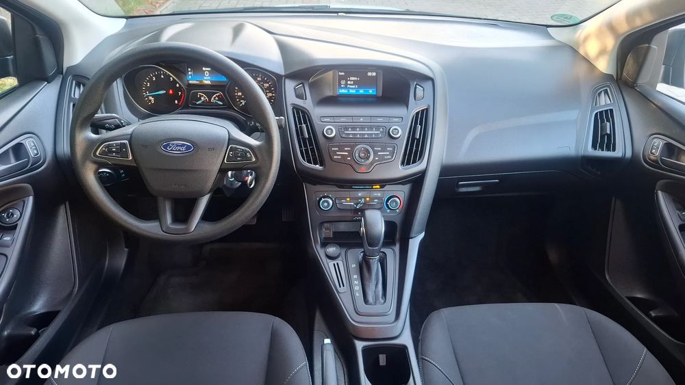 Ford Focus - 8