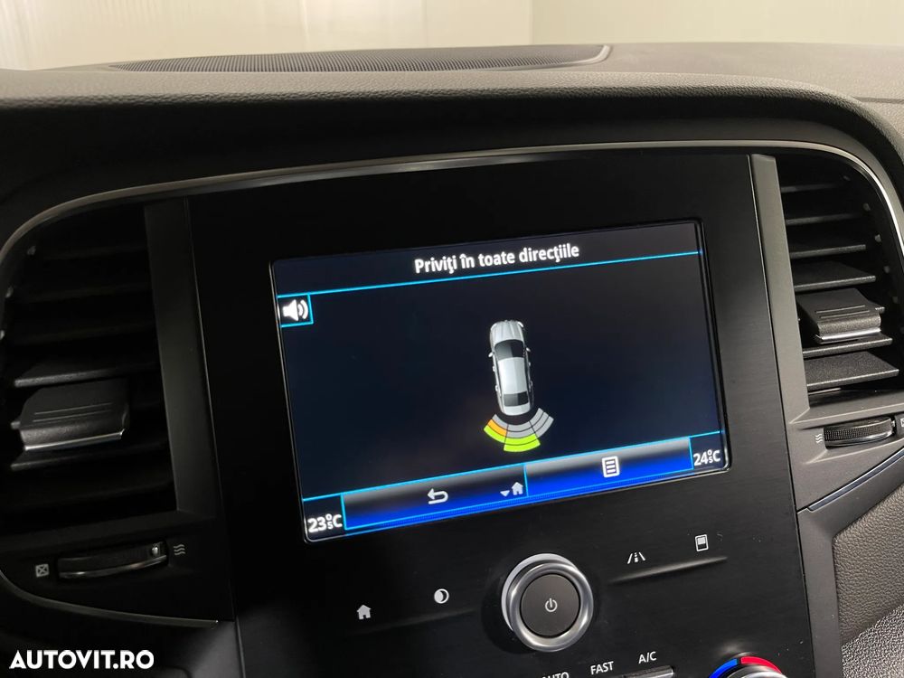 Renault Megane TCe EDC Intens - 15