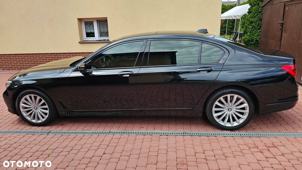 BMW Seria 7 740Li - 3