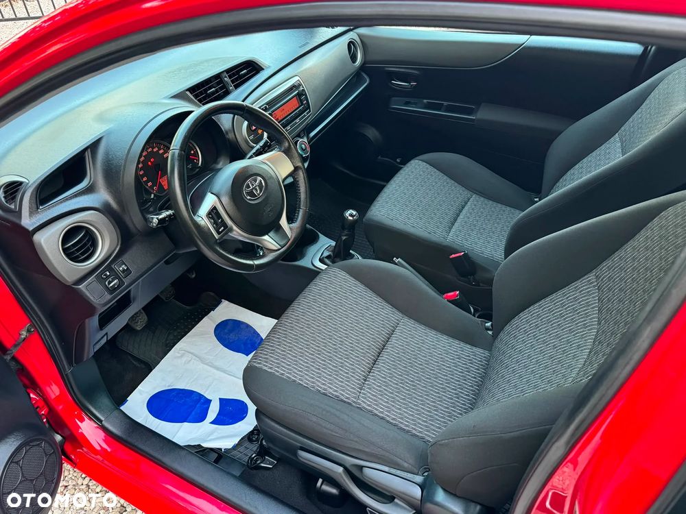 Toyota Yaris - 15