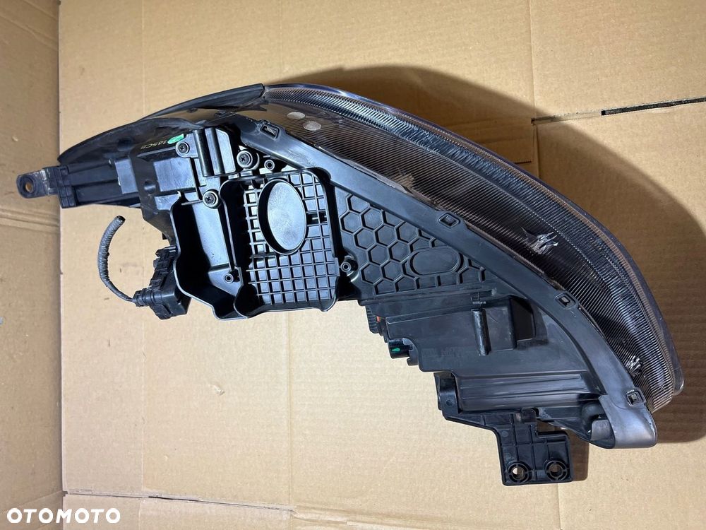 KIA SPORTAGE 4 IV LAMPA PRAWA PRZEDNIA PRAWY PRZÓD 92102-F1010 - 11