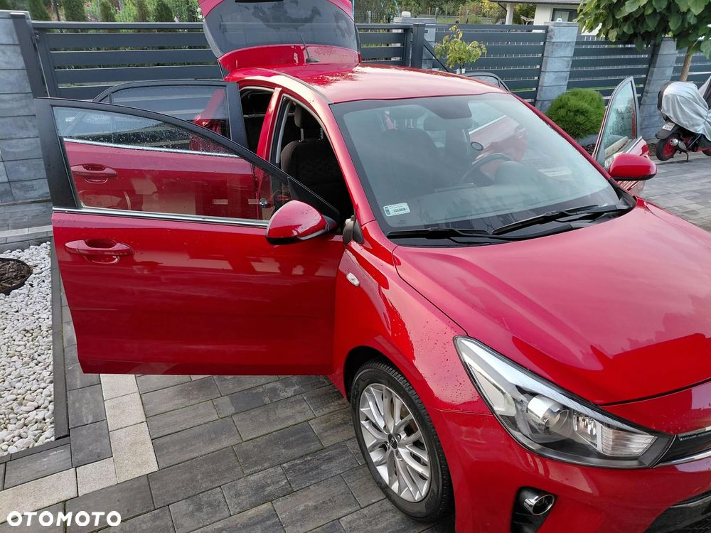 Kia Rio - 36