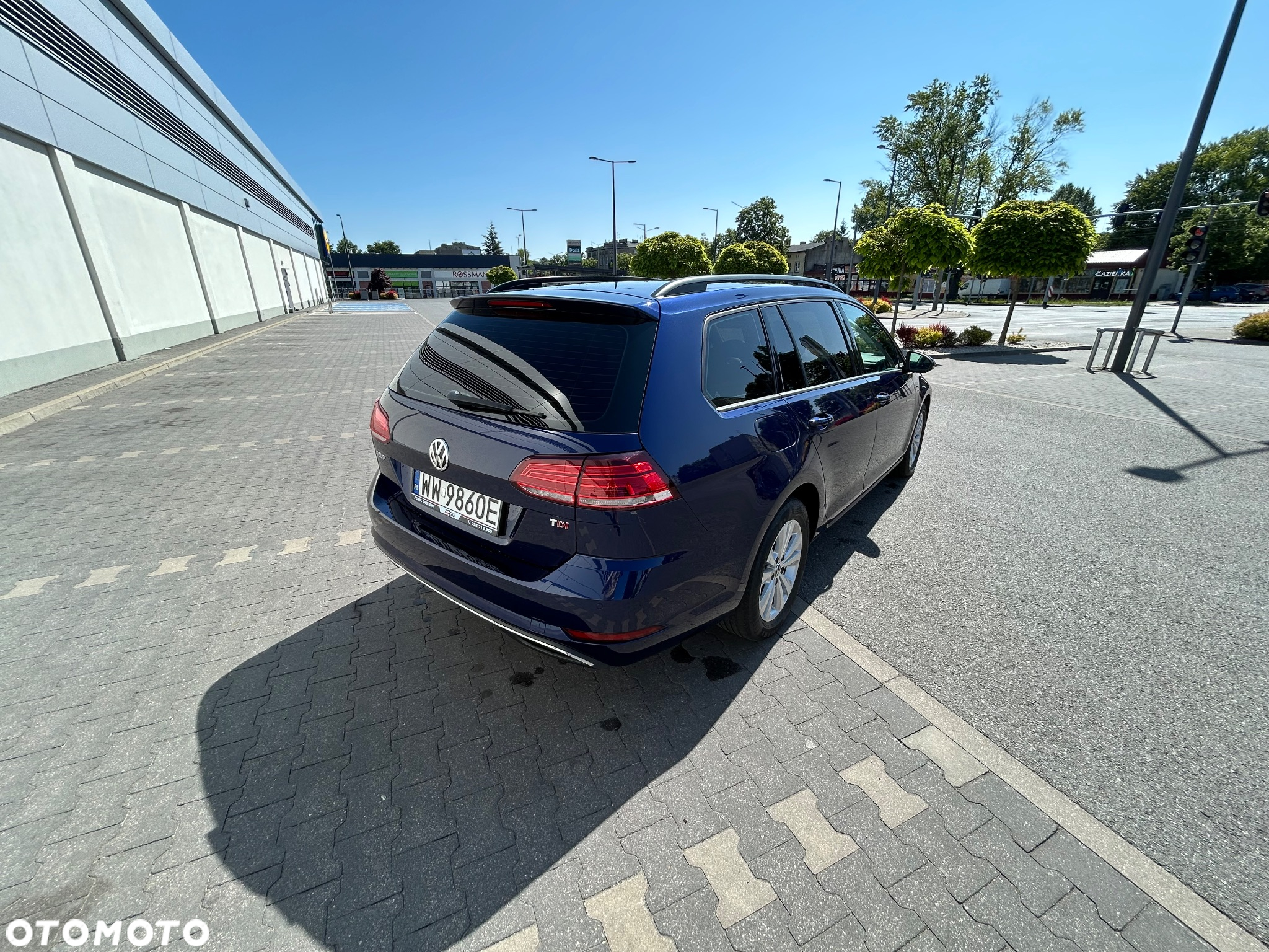 Volkswagen Golf VII 1.6 TDI BMT Comfortline - 24