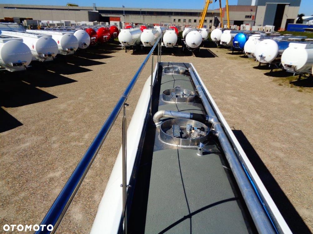 Lag - cysterna paliwowa  36.000 L netto  4/5 komór - 41