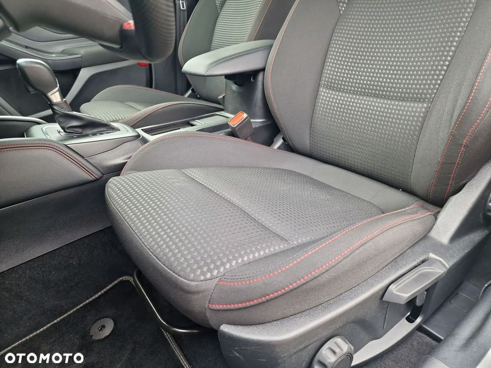 Ford Focus 1.0 EcoBoost Hybrid ST-LINE X - 21