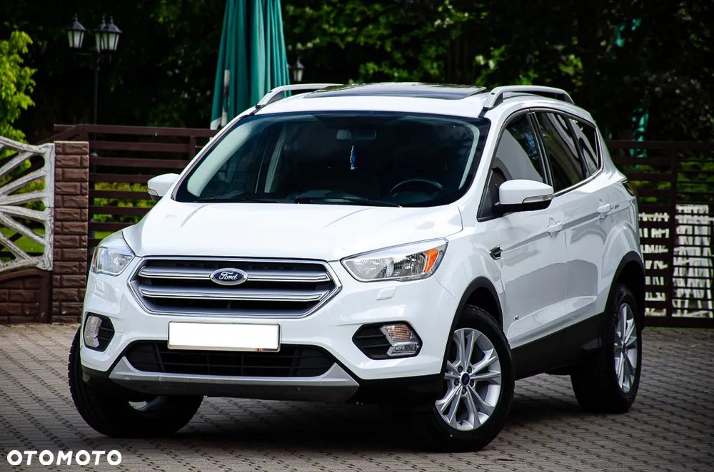 Ford Kuga 1.5 EcoBoost 4x4 Titanium - 2