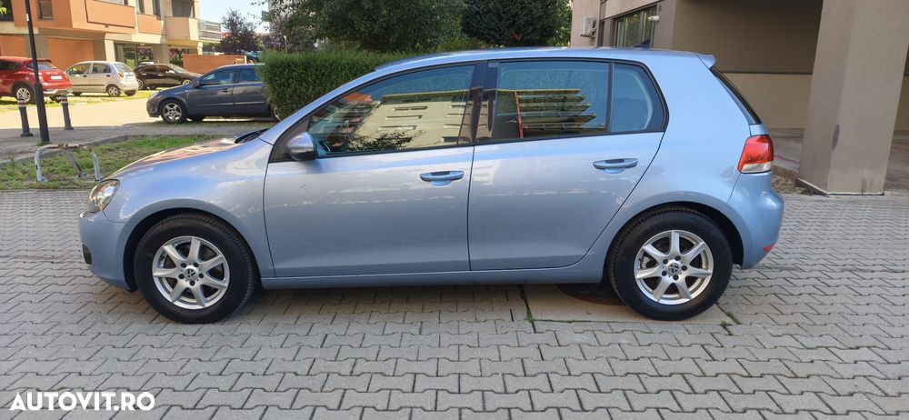 Volkswagen Golf - 11