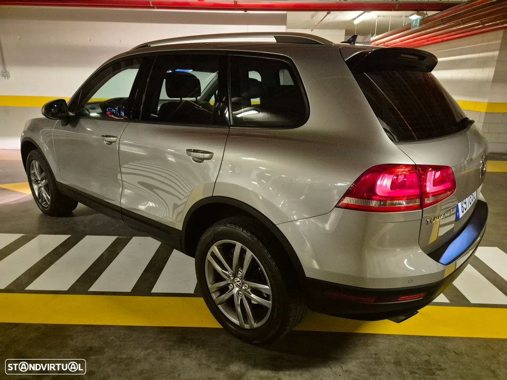 VW Touareg 3.0 TDI V6 Executive Edition - 20