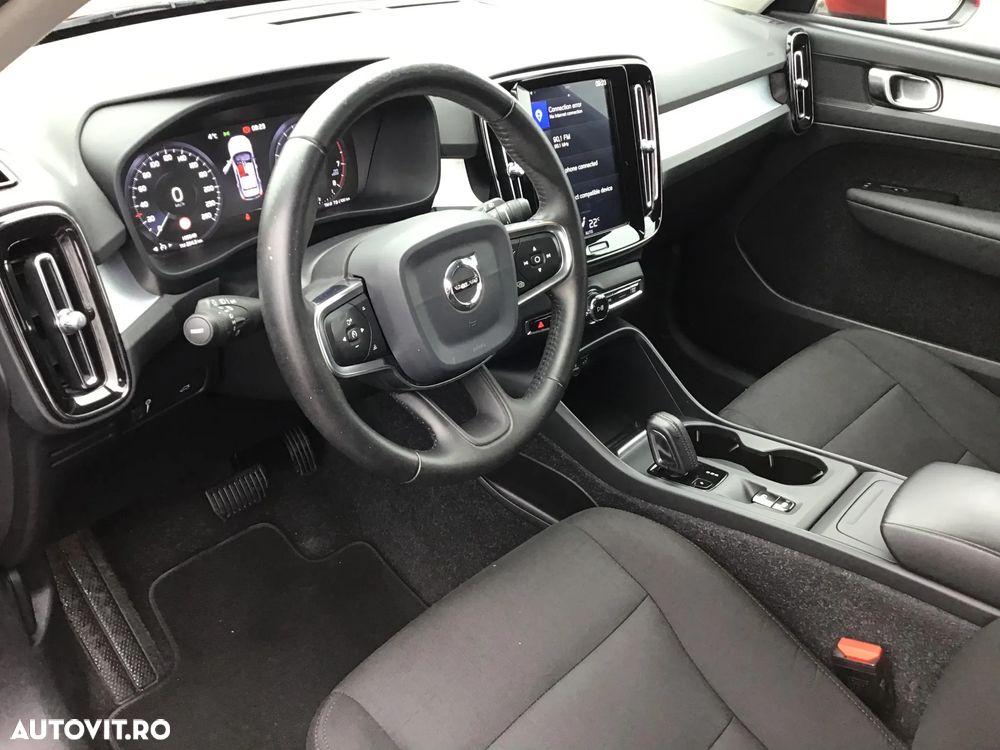 Volvo XC 40 T3 Geartronic Momentum - 9