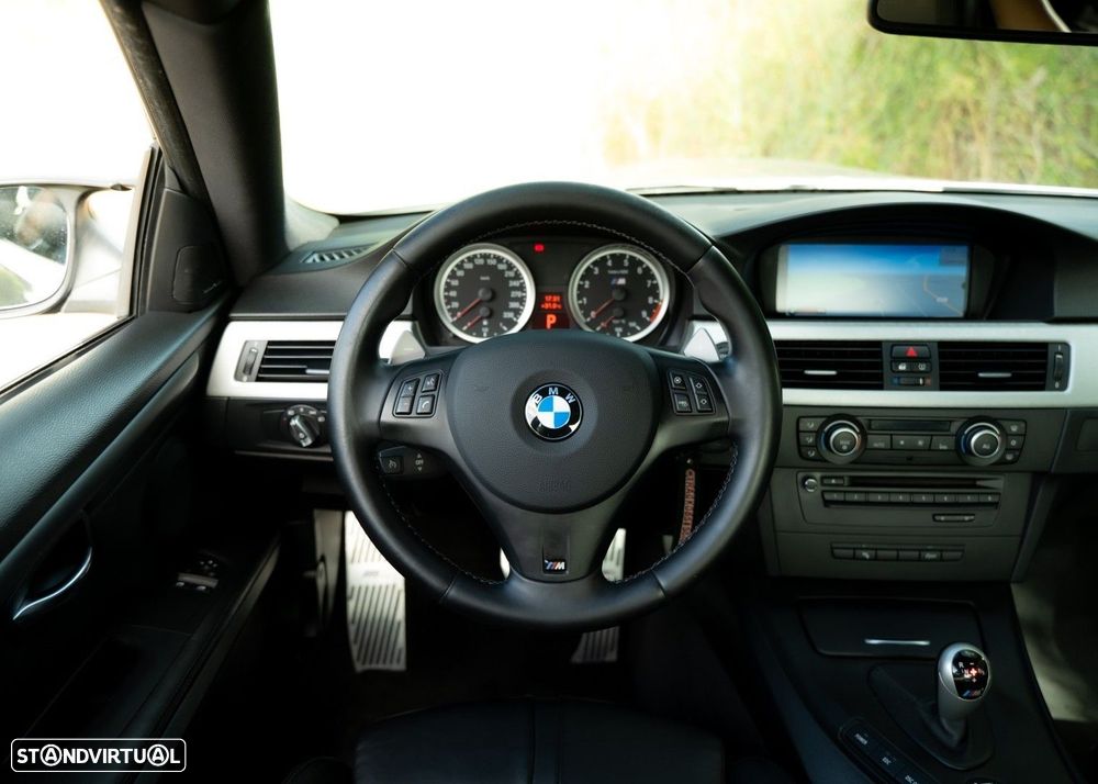 BMW M3 Auto - 37