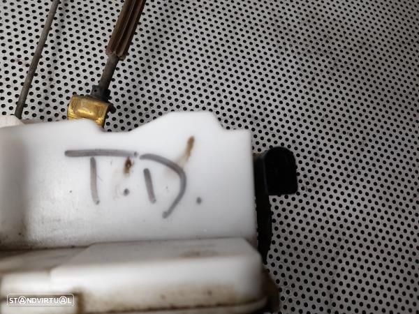 Fecho Porta Tras Dto Seat Cordoba (6K2) - 5