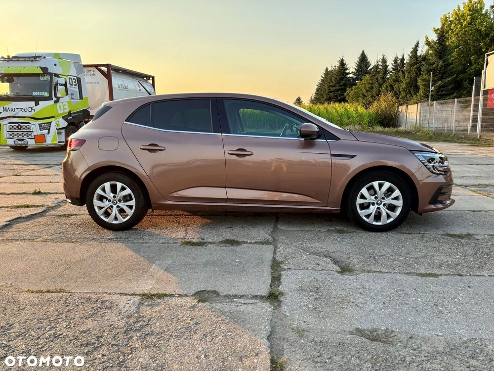 Renault Megane 1.3 TCe FAP Zen - 8