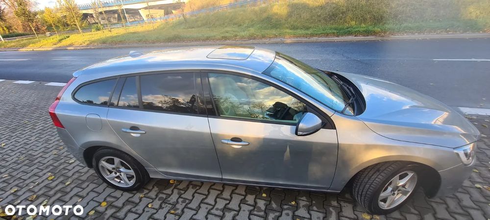 Volvo V60 D4 Geartronic Kinetic - 7