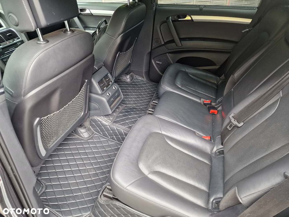 Audi Q7 3.0 TFSI Quattro Tiptronic - 33