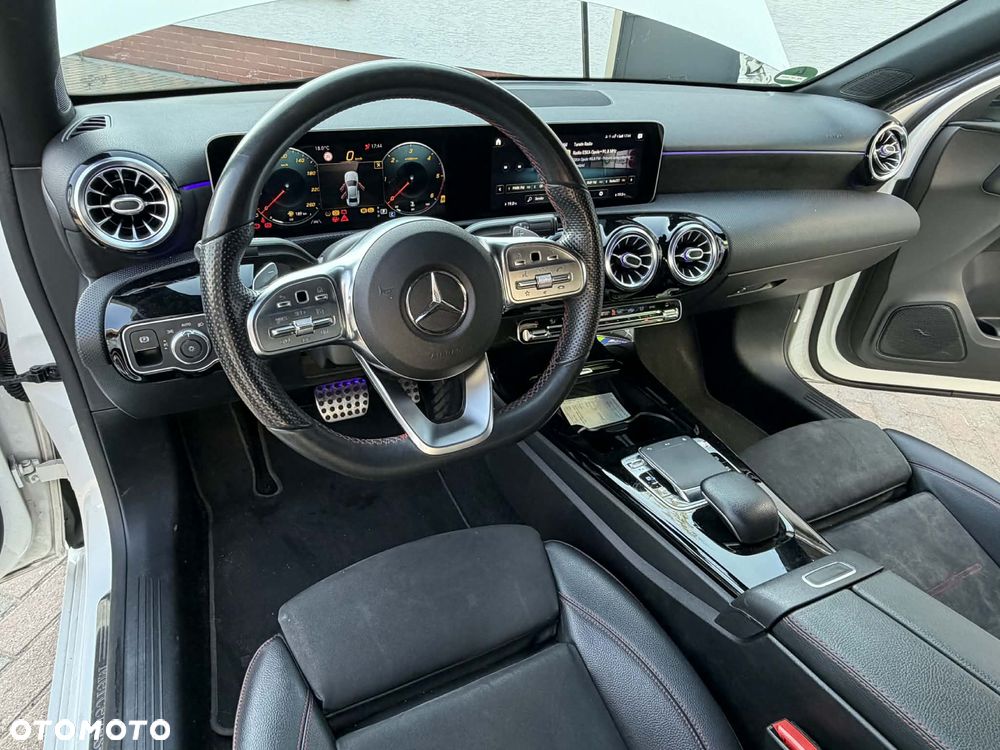 Mercedes-Benz Klasa A 180 d 7G-DCT AMG Line - 9