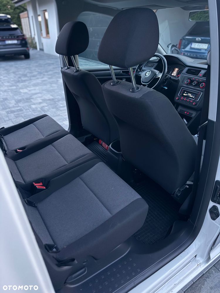 Volkswagen Caddy 2.0 TDI Comfortline - 23