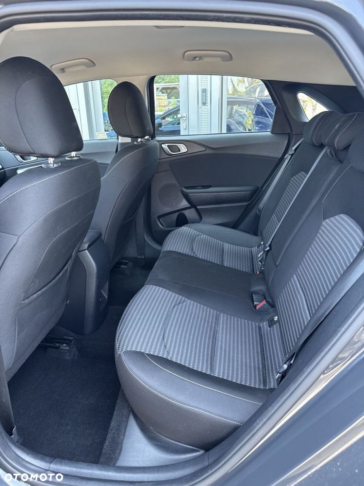 Kia Ceed 1.5 T-GDI M DCT - 22