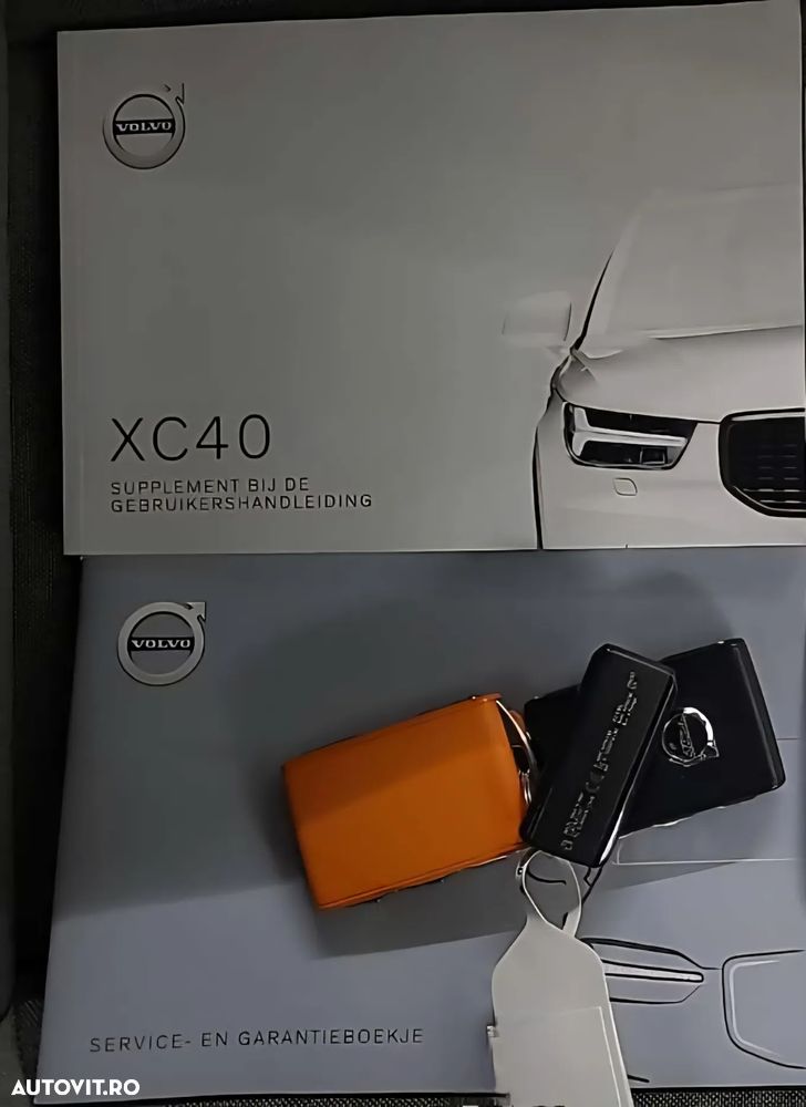 Volvo XC 40 T3 Geartronic Momentum Pro - 9