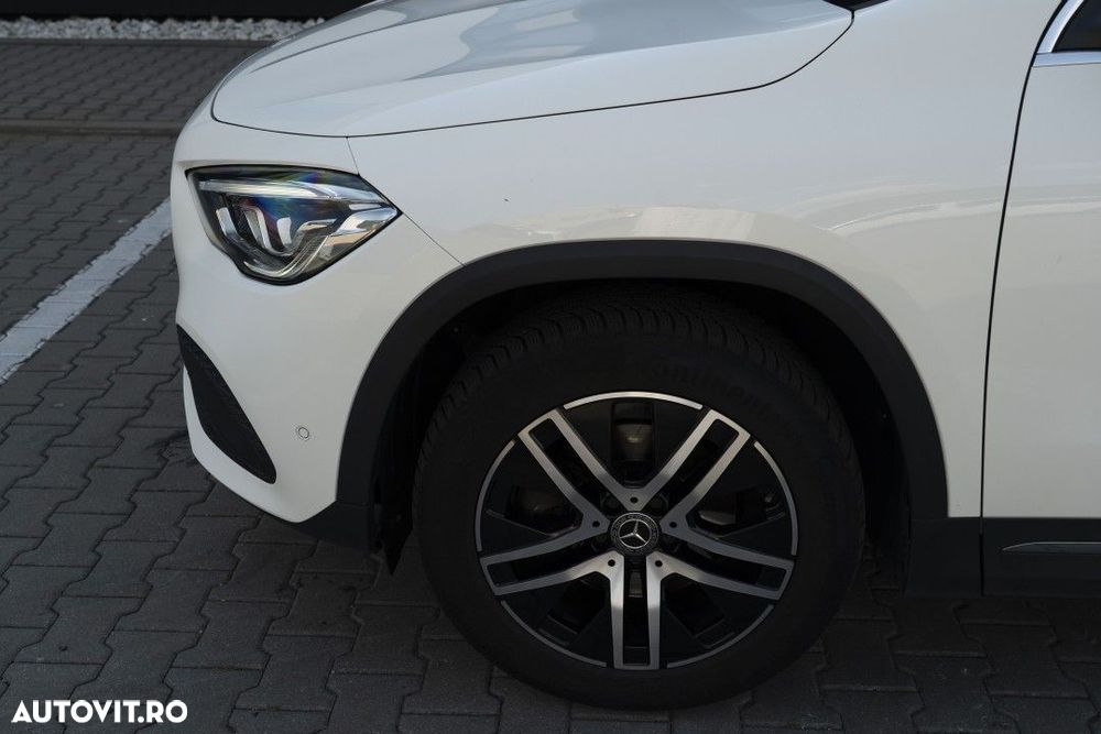 Mercedes-Benz GLA - 31