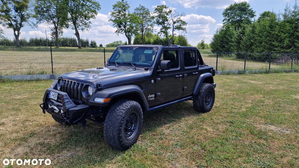 Jeep Wrangler - 10