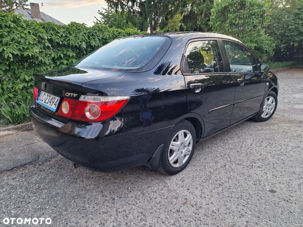 Honda City 1.4 Comfort - 10