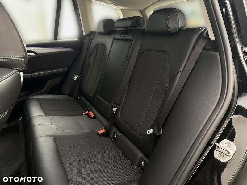 BMW X3 xDrive20i GPF - 19