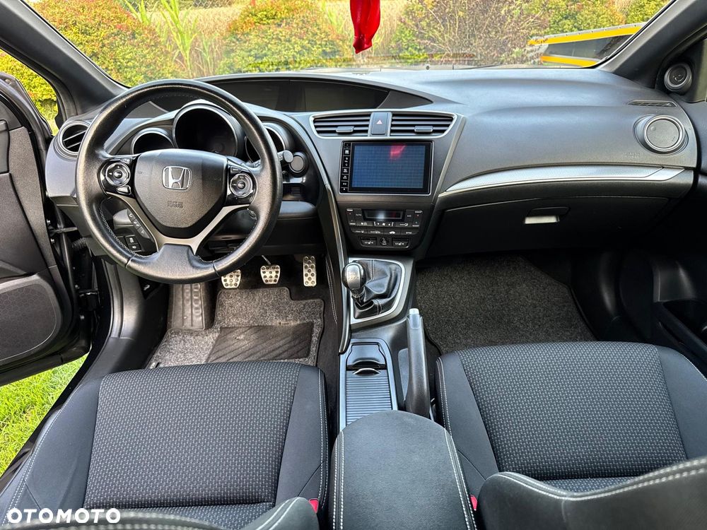 Honda Civic 1.8 i-VTEC Sport - 9