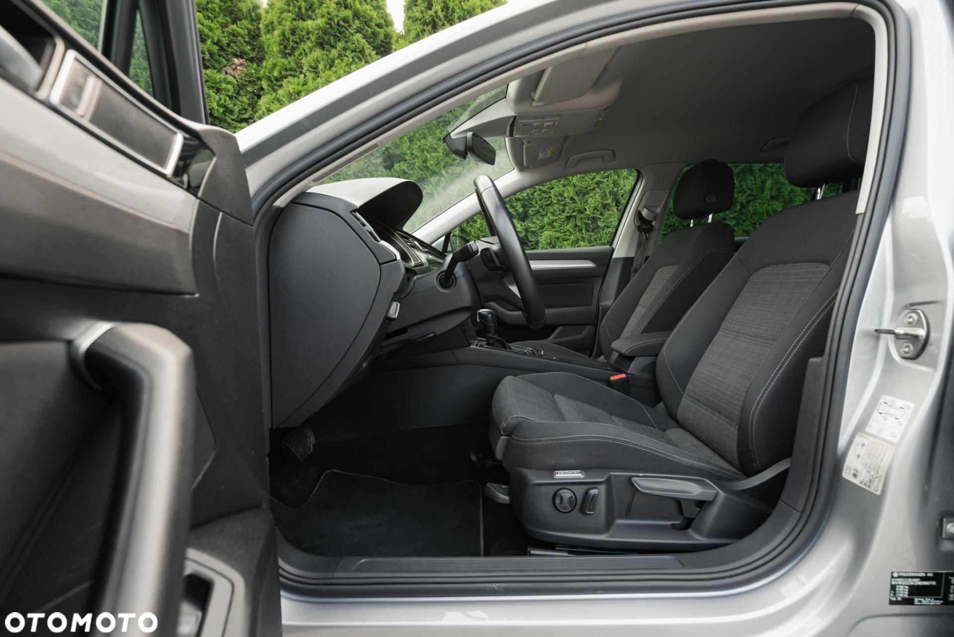 Volkswagen Passat - 13