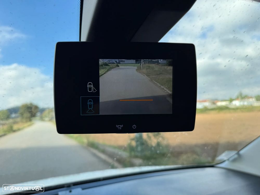 Peugeot Partner 1.5 BlueHdi Premium GPS ECRÃ102 cv 3 Lug 6 vel - 4