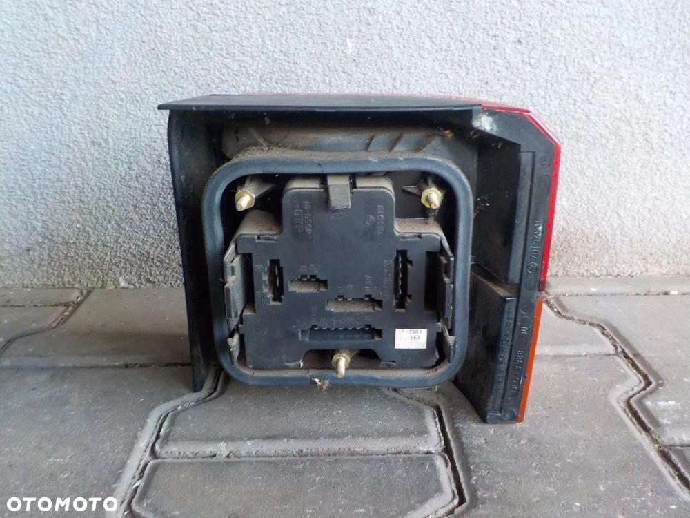 VW T4 MULTIVAN LAMPA TYŁ TYLNA ORYGINAŁ VW ŁADNA LEWA - 3
