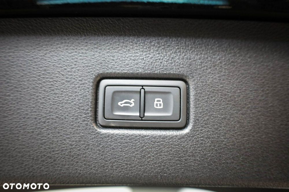 Audi Q5 Sportback - 14