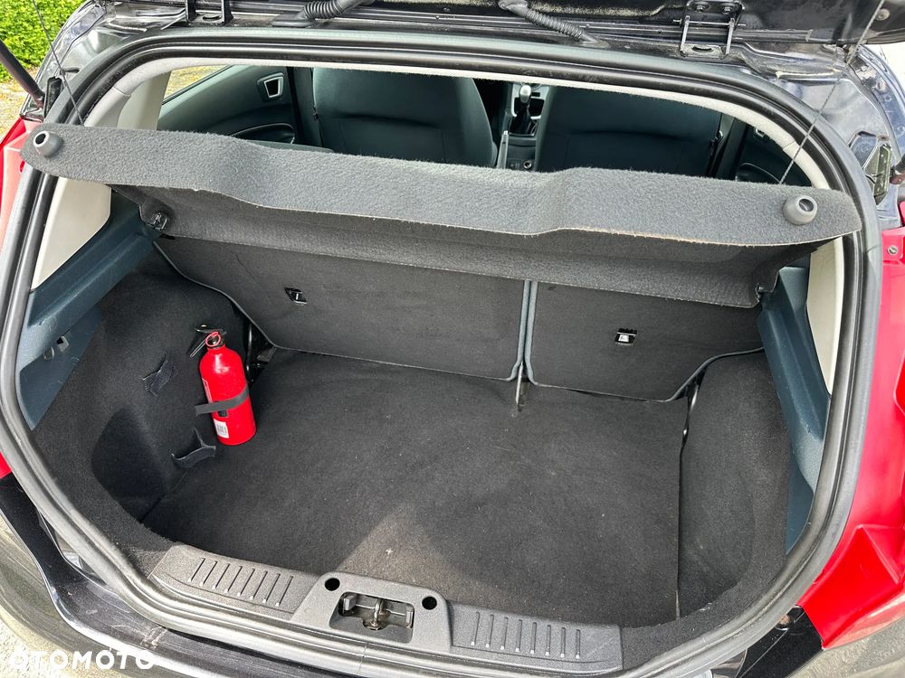 Ford Fiesta - 22