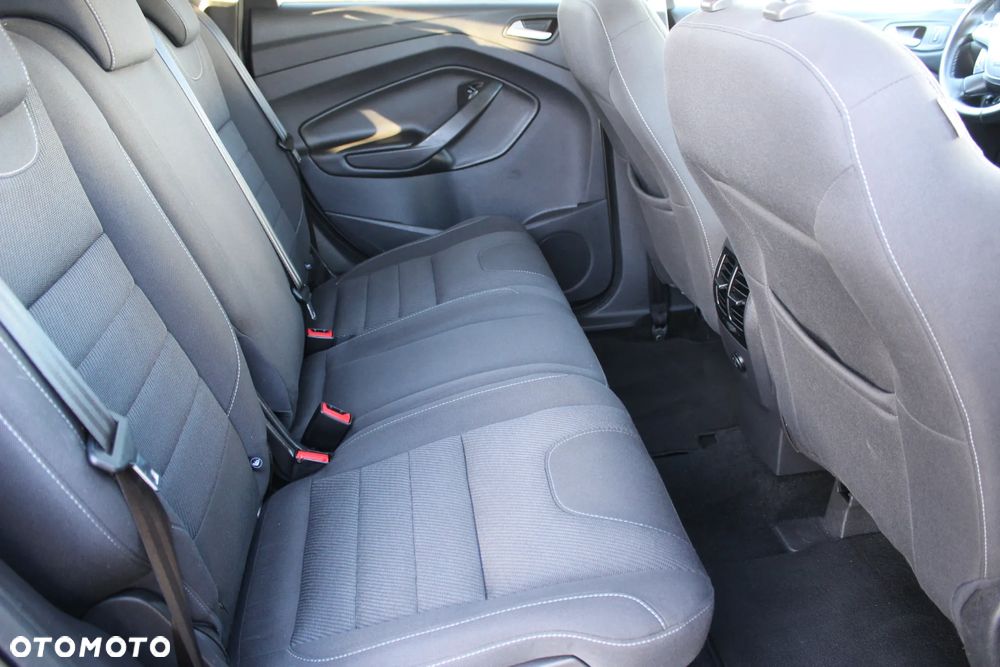 Ford Kuga 2.0 TDCi 2x4 Trend - 9