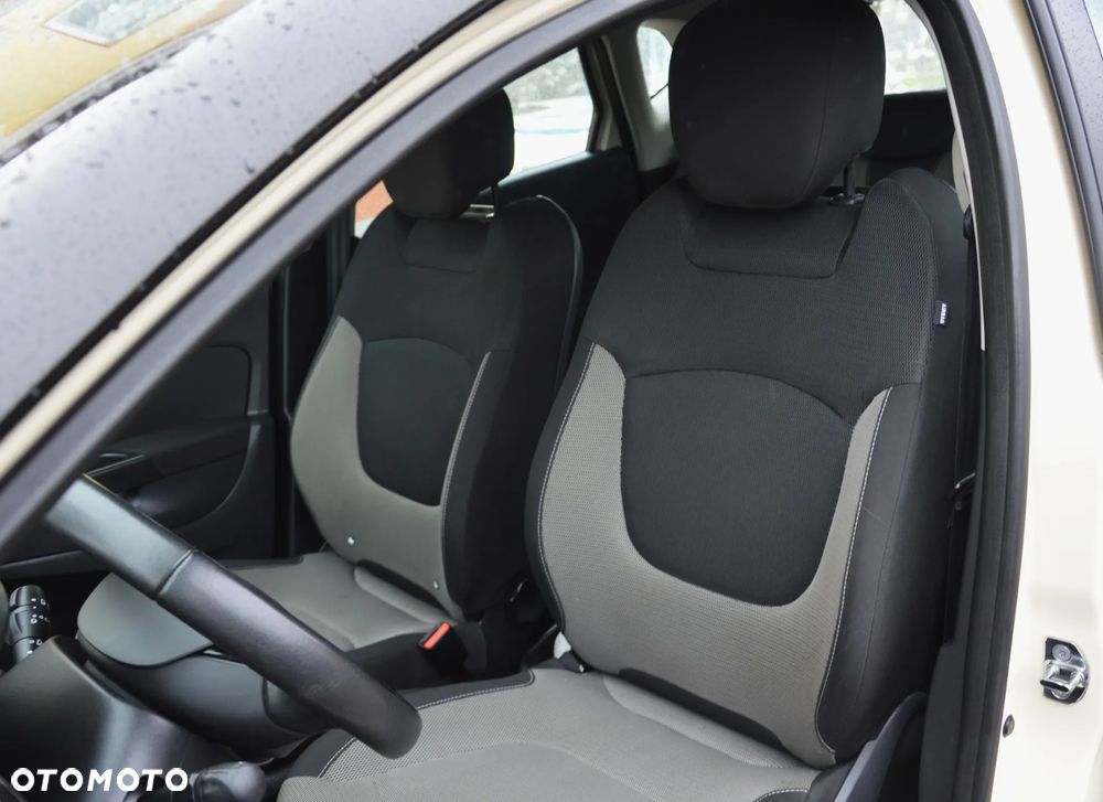 Renault Captur - 16