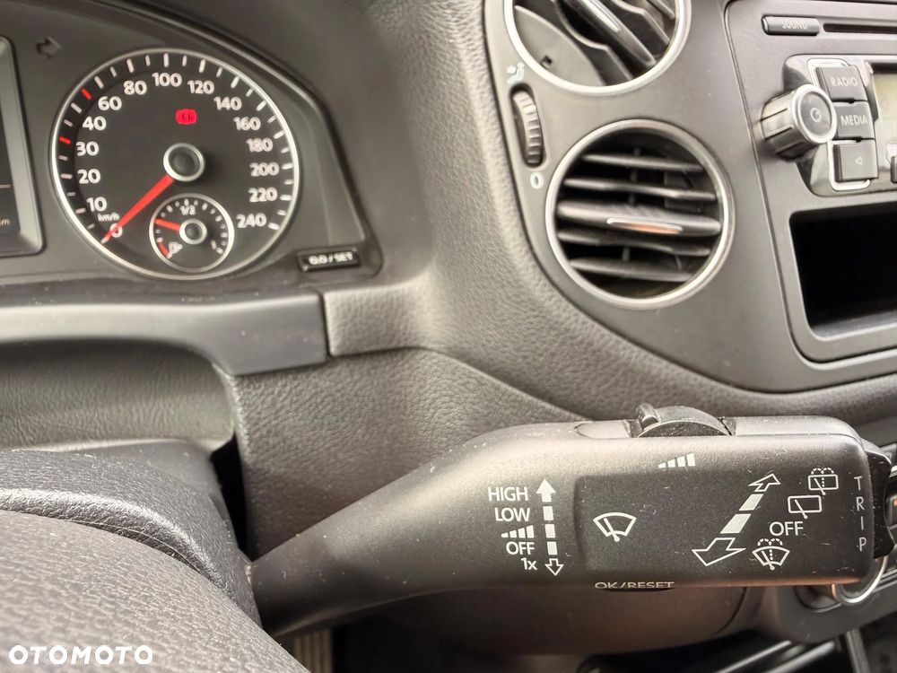 Volkswagen Golf - 34
