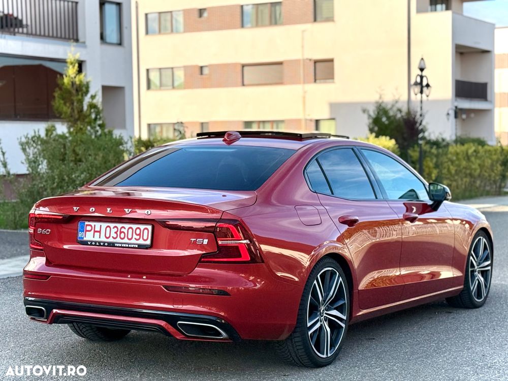 Volvo S60 T5 R-Design - 6