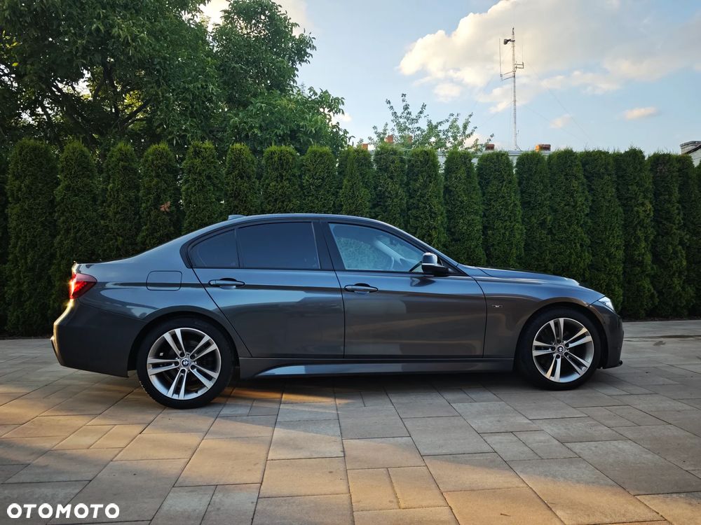 BMW Seria 3 328i M Sport - 5
