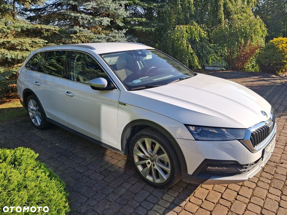 Skoda Octavia 2.0 TDI 4x4 Scout DSG - 12