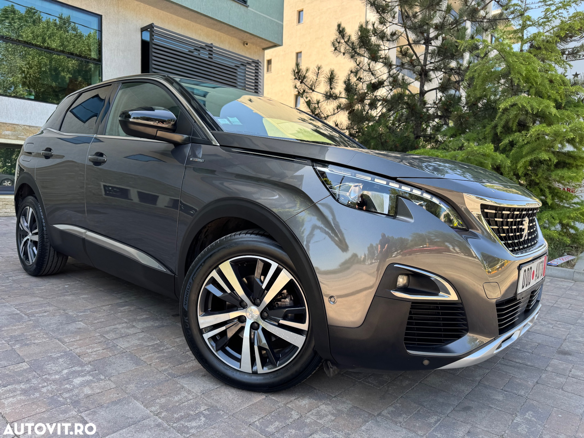 Peugeot 3008 PureTech 130 Stop & Start GPF EAT8 GT - 13