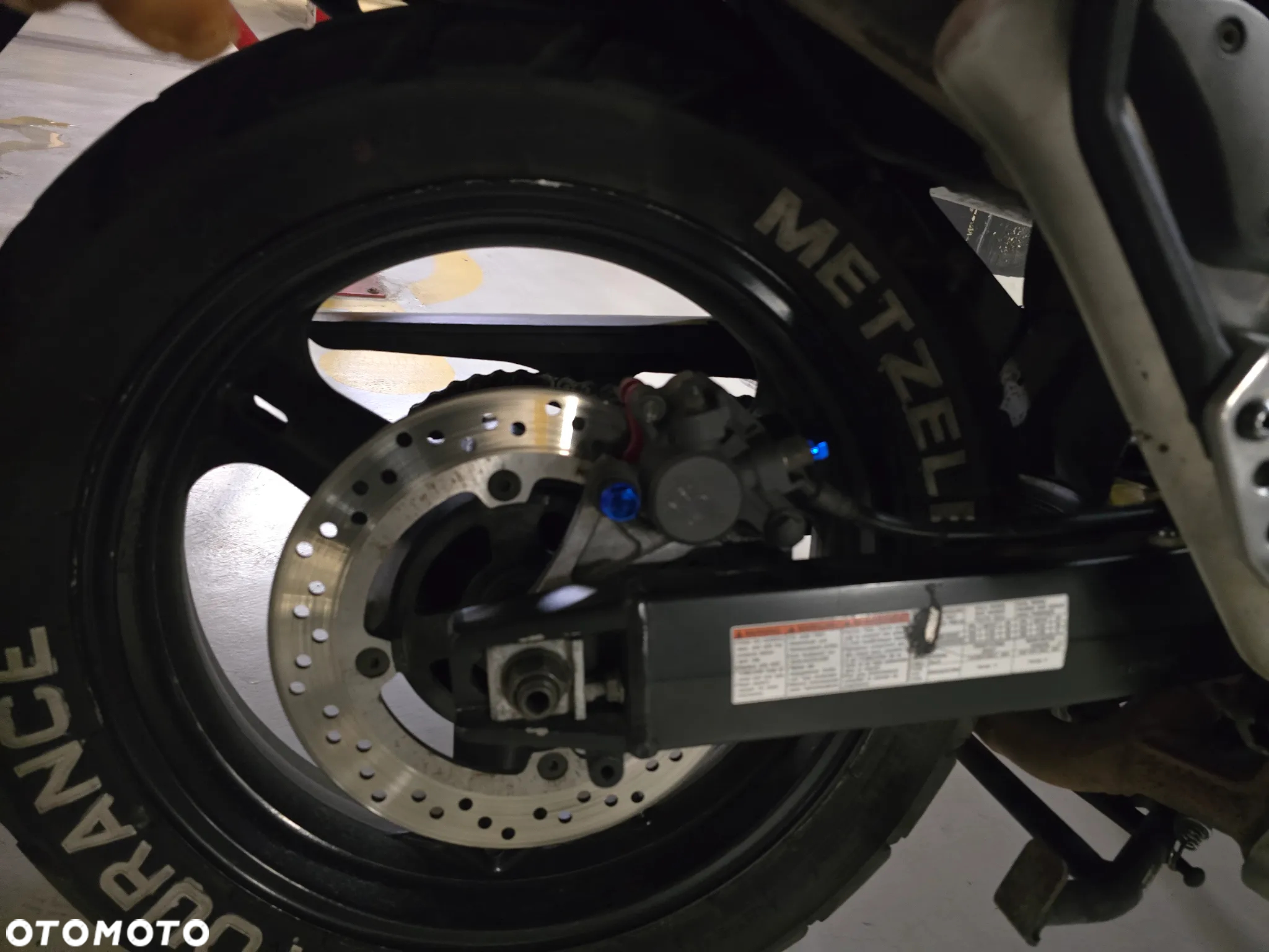 Suzuki V-STROM - 6