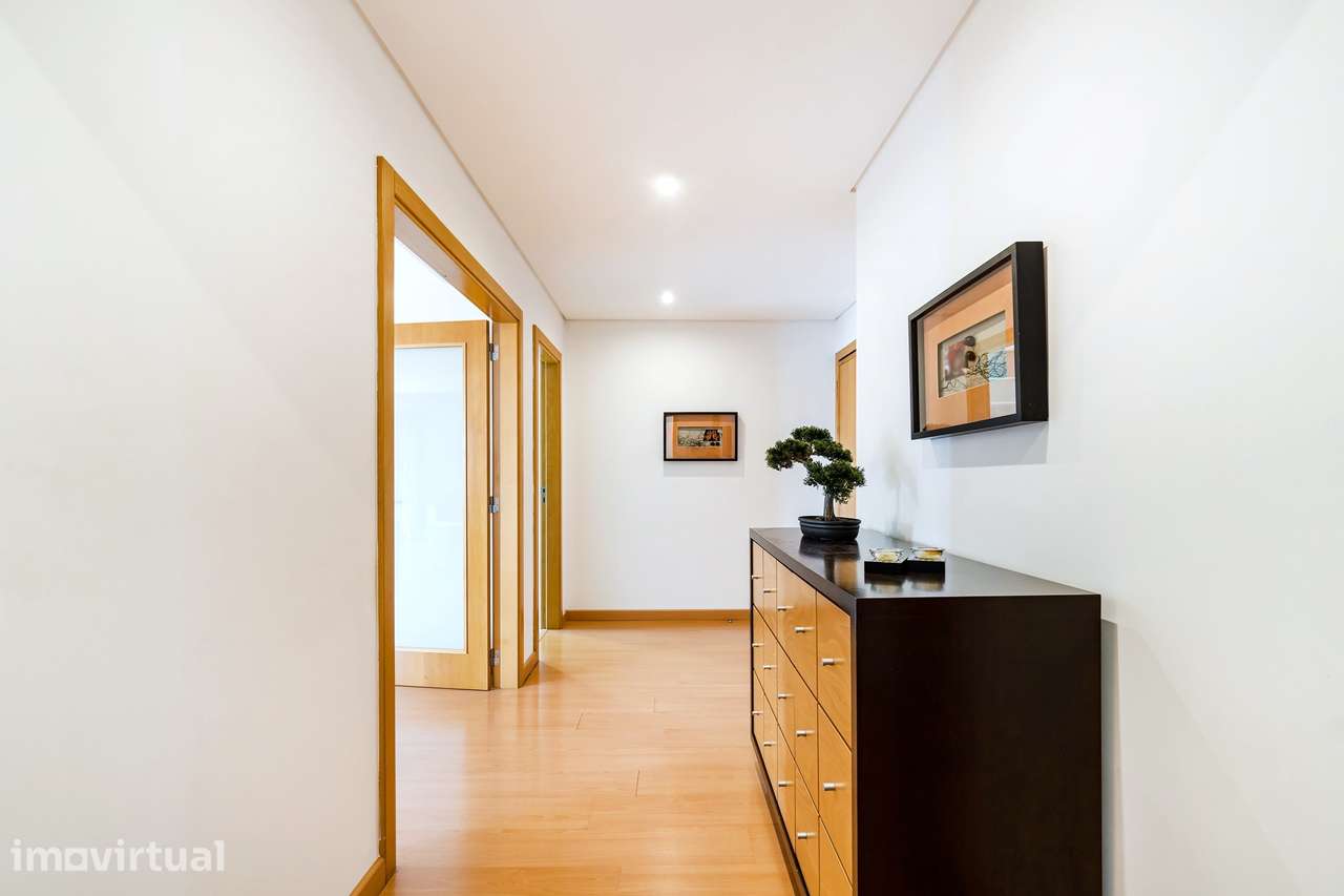 Apartamento T4 Venda em Barcarena,Oeiras - Grande imagem: 2/34