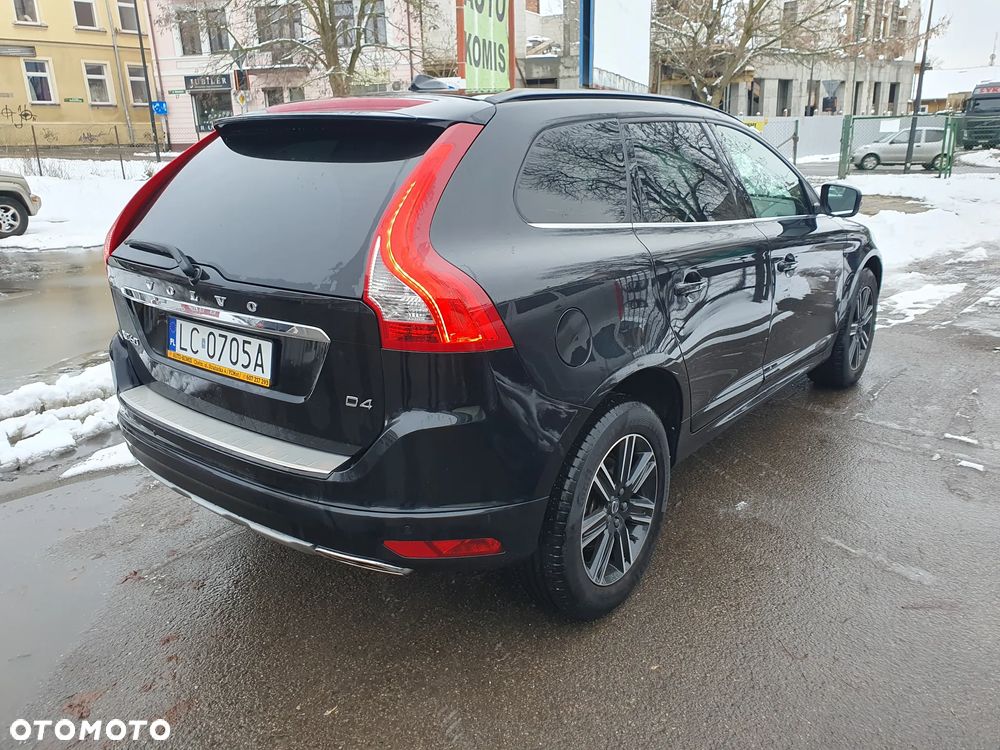 Volvo XC 60 D4 Momentum Pro - 5