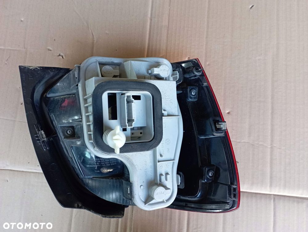 VW POLO 6C LAMPA PRAWA TYŁ TYLNA 6R094506AH - 3