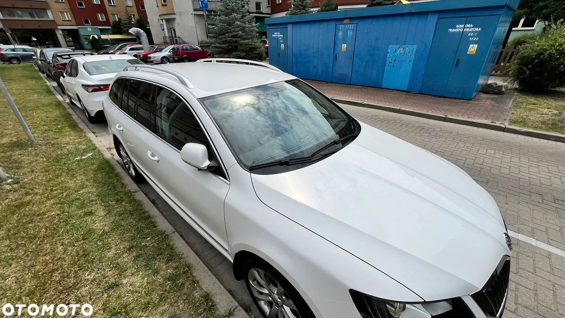 Skoda Superb 2.0 TDI Ambition DSG - 6