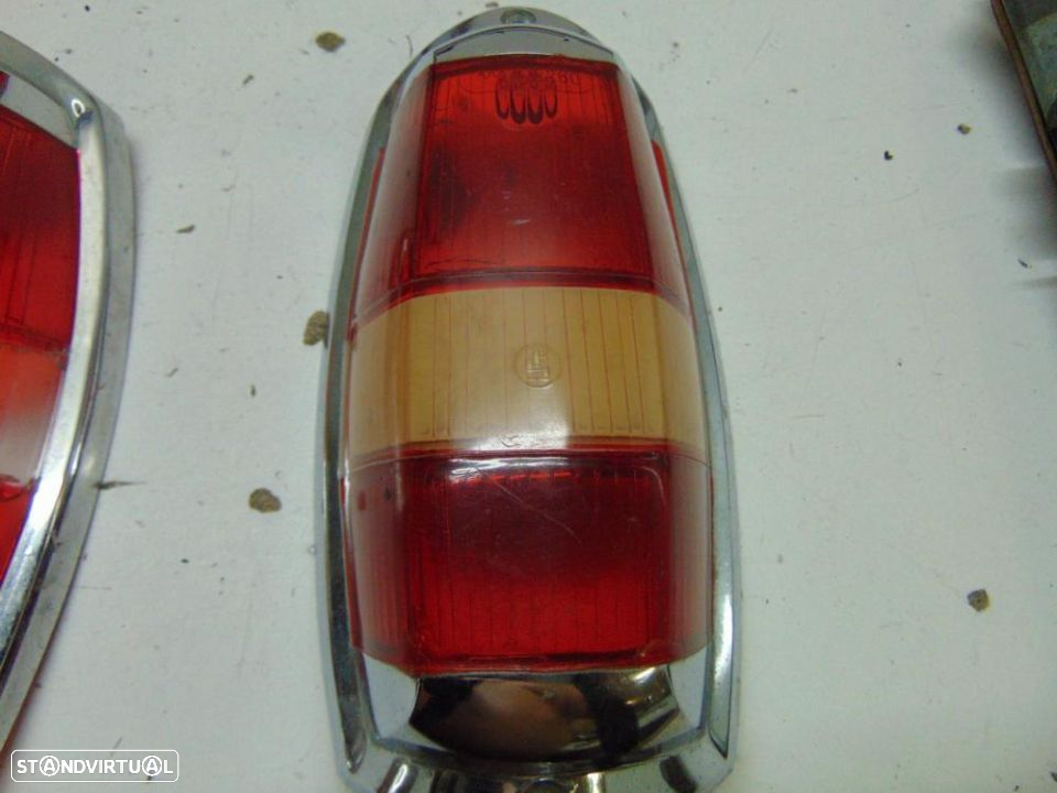 Mercedes W110/ 111 farolim - 3