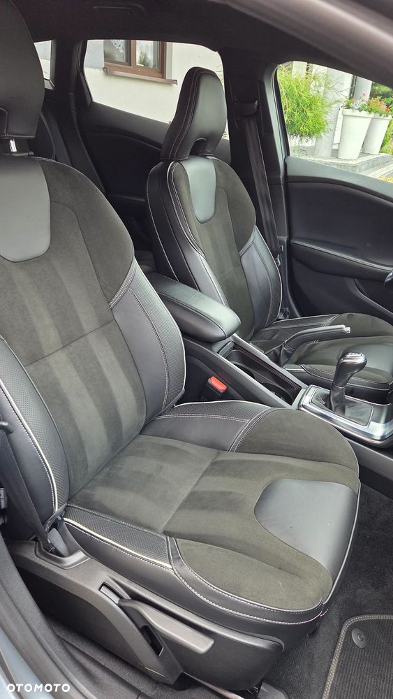 Volvo V40 D2 RDesign - 14