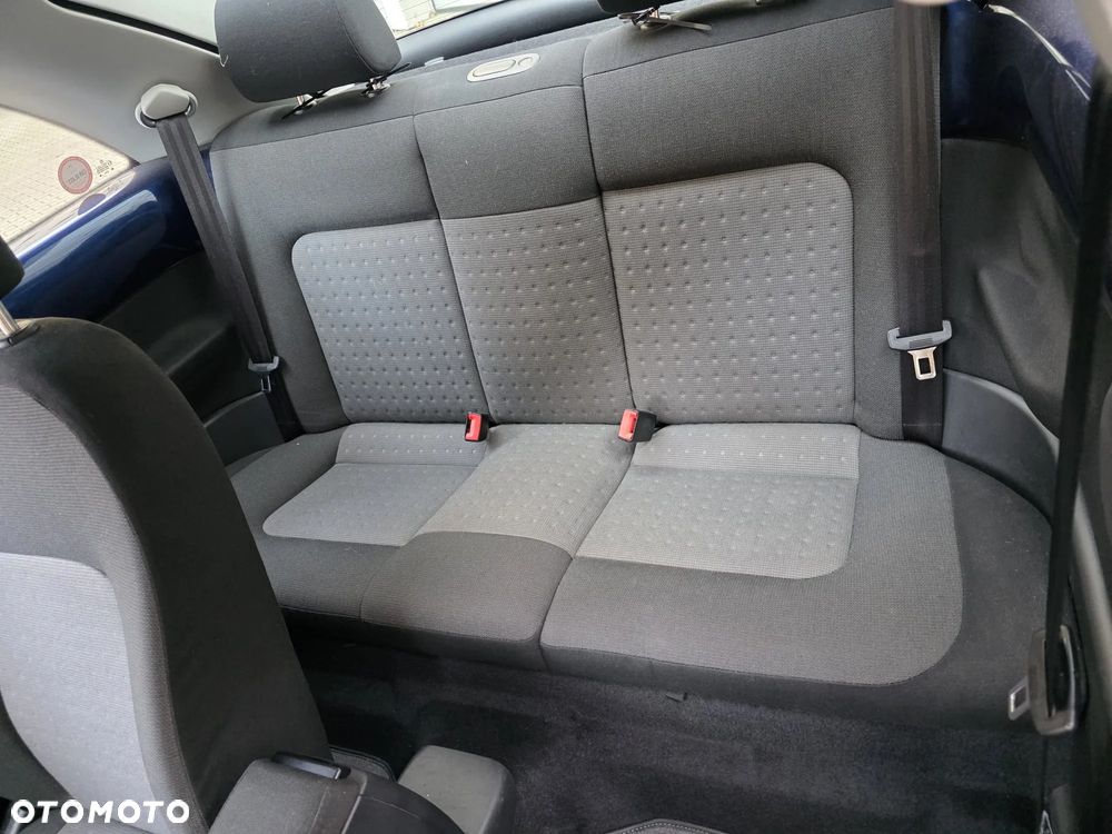 Volkswagen New Beetle - 3