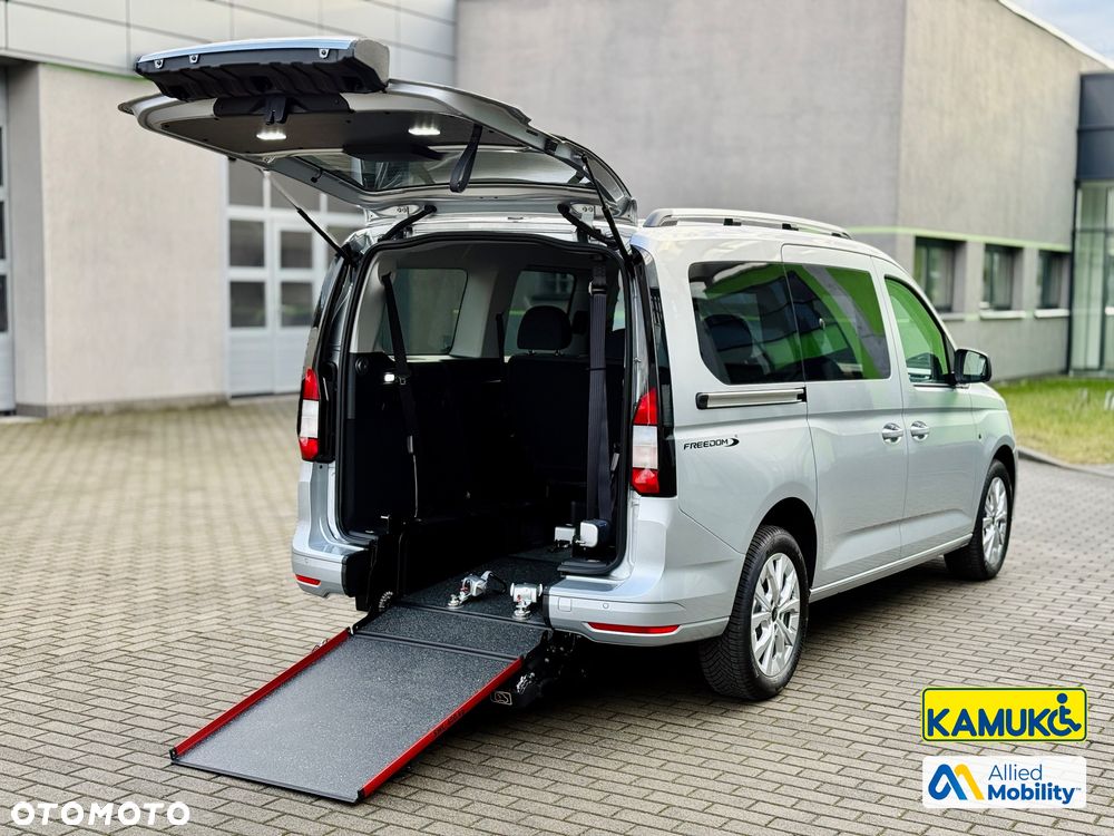 Ford Tourneo Connect 1.5 EcoBoost Titanium - 3