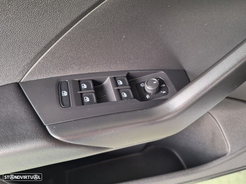 VW T-Cross 1.0 TSI Life - 12